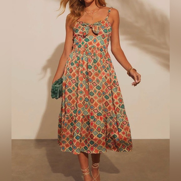 Vici Dresses & Skirts - Vici Multicolor Geometric Midi Dress